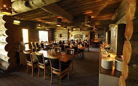 Nordkalotten Hotell & Konferens  3*